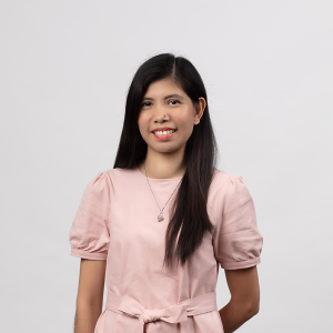 Francia Borres Bontuyan, Senior Assistant Manager, Corporate Services