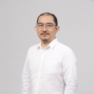 Tee Lip Hwe, Senior Librarian