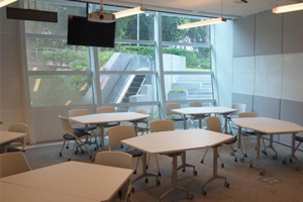 Kwa Geok Choo Law Library Level 4